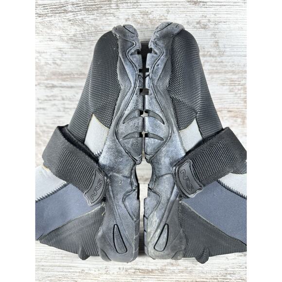 Men's NRS Titanium ATB Black/Gray Neoprene Wetshoe Boots Sz 9 - Picture 11 of 13